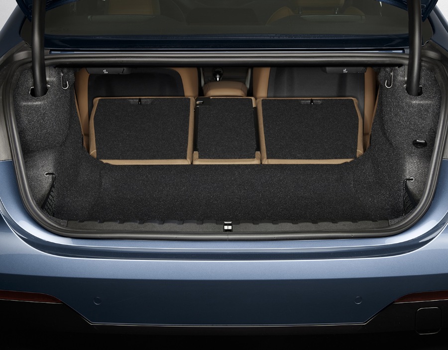 بي ام دبليو الفئة الرابعة