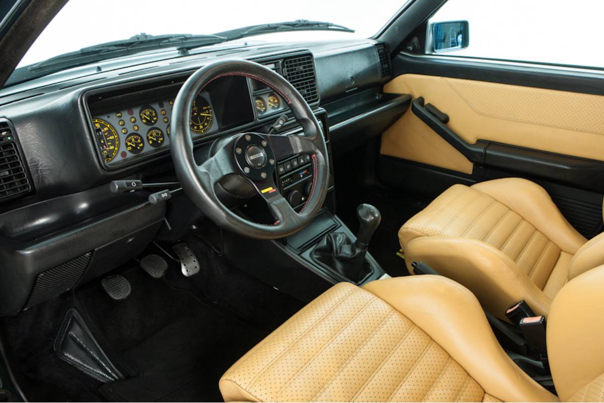 سيارات كلاسيكية