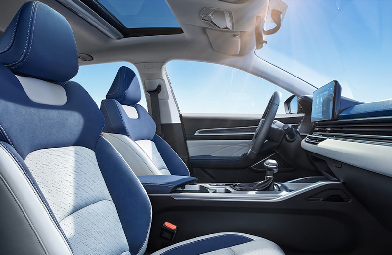 جيلي امجراند 2023