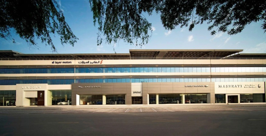 معرض سيارات