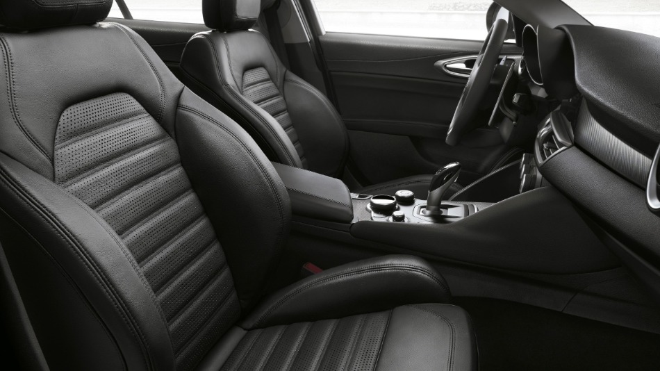 الفاروميو جوليا