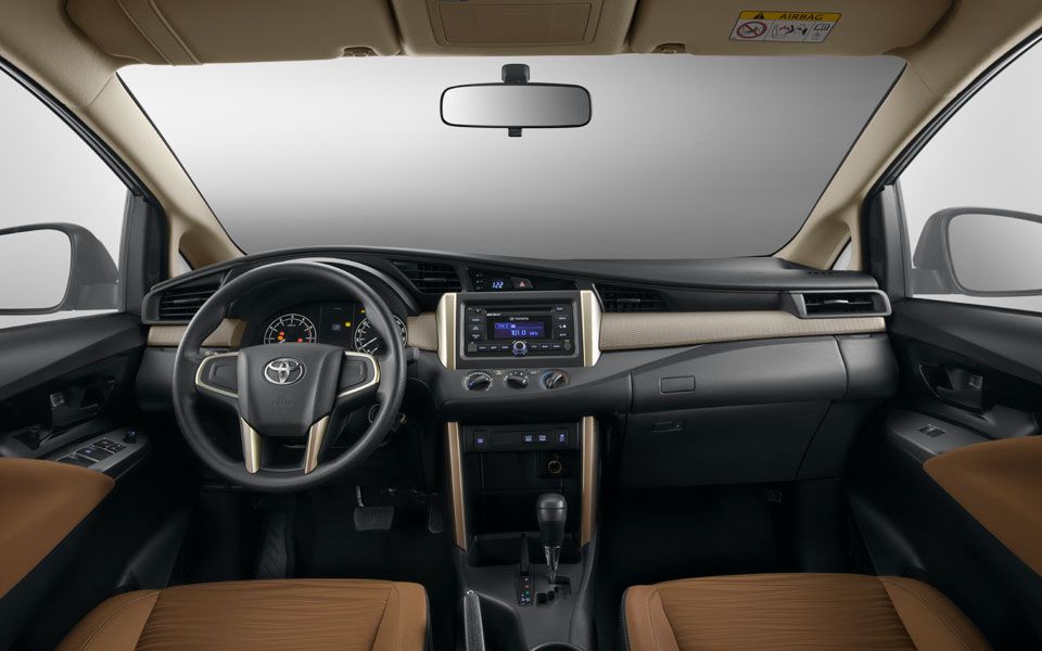 اينوفا 2023 من الداخل