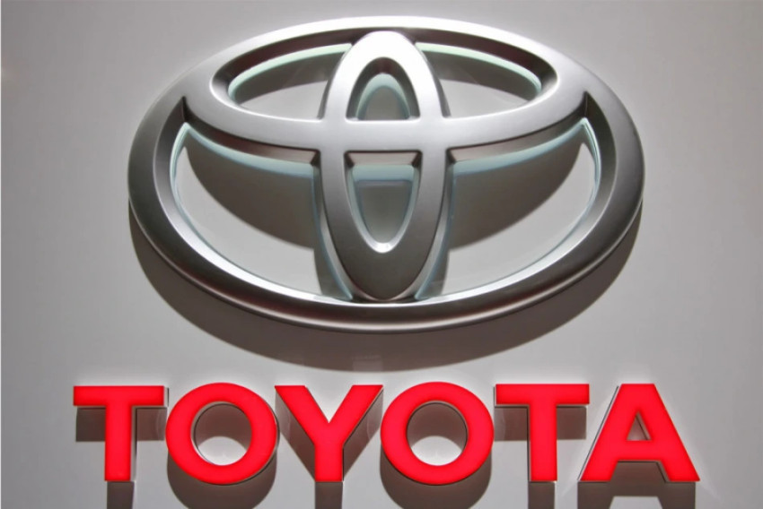 شركة سيارات يابانية