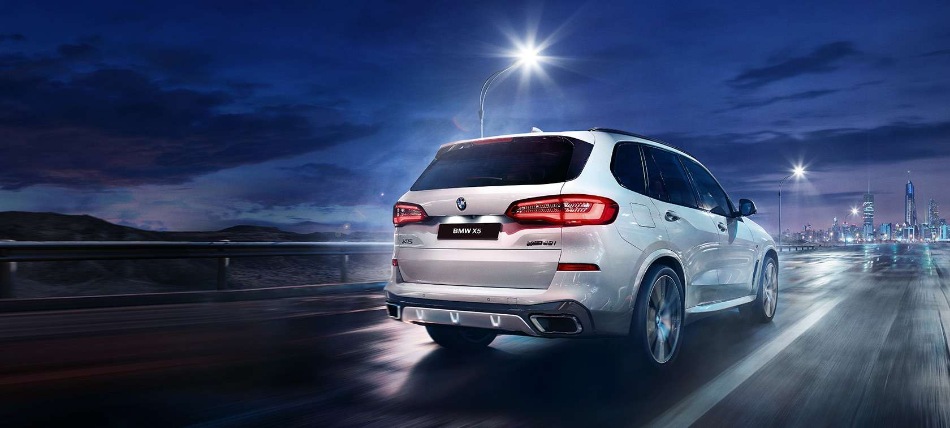 سيارة بي ام دبليو