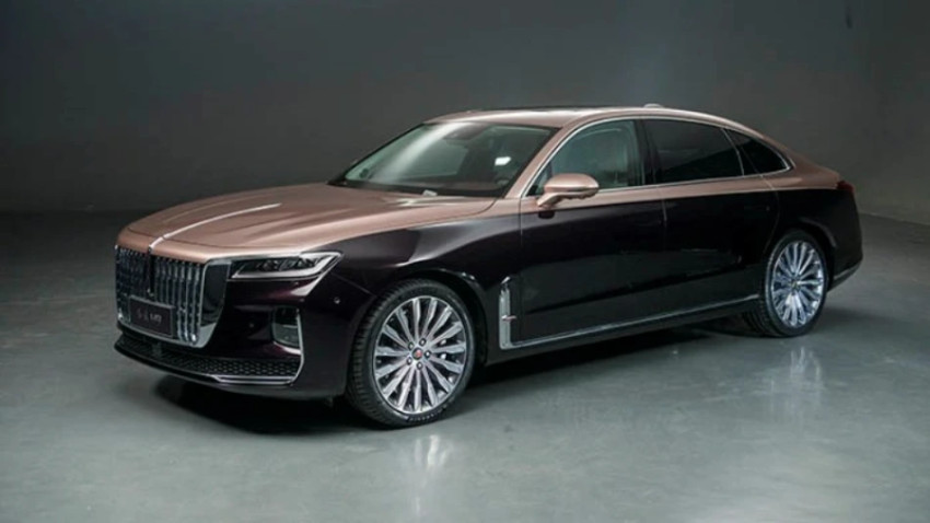 سيارة صينية فخمة