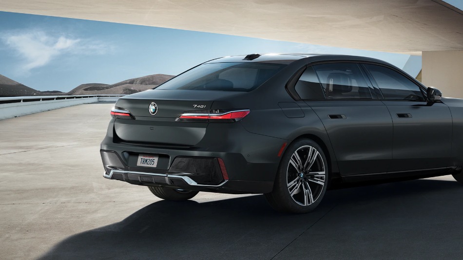 بي ام دبليو الفئة السابعة 2023