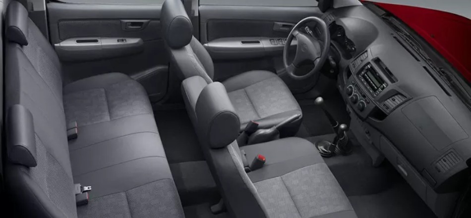 تويوتا هايلوکس 2014