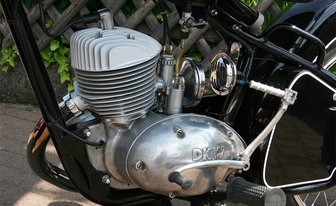 أفضل أنواع محركات السيارات محرك الاسطوانة الواحدة