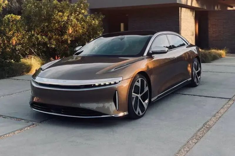 سعر لوسيد موتورز لوسيد اير التصميم الخارجي