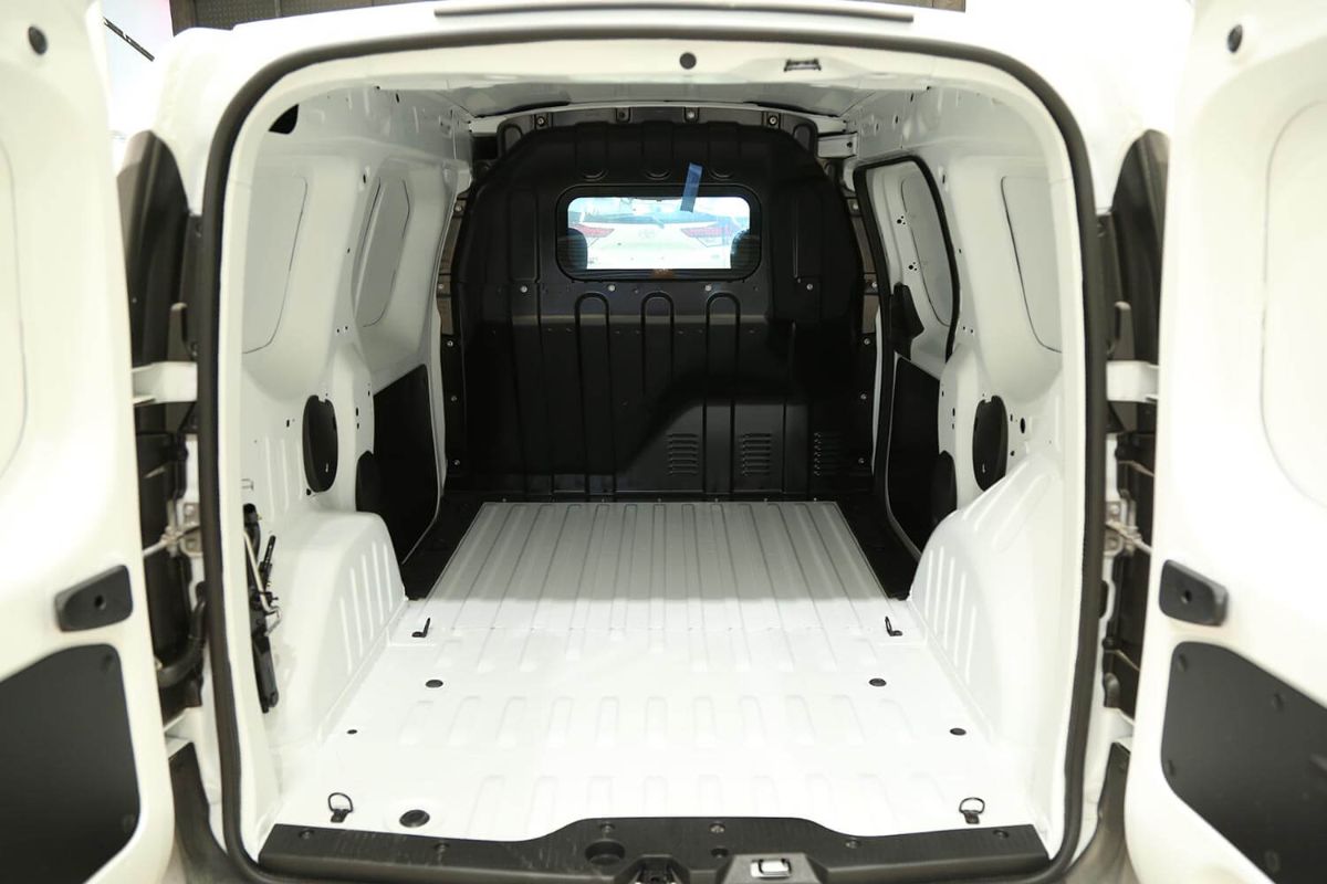 مساحة تخزين رينو دوكر