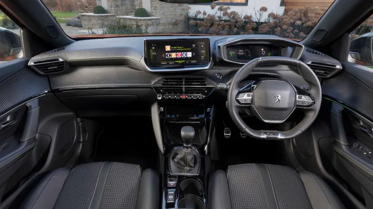 كيف تبدو&nbsp;بيجو 2008 2023 من الداخل