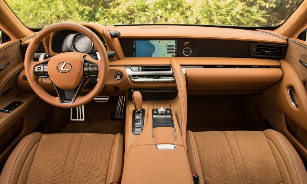 كيف تبدو لكزس سبورت LC من الداخل