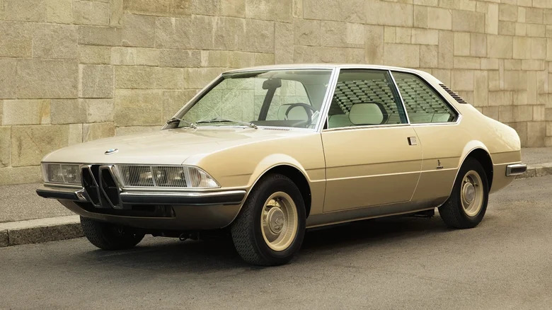 بي أم دبليو