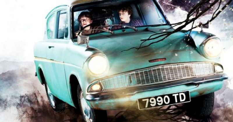 فورد أنجليا: فيلم هاري بوتر وحجرة الأسرار (2002)