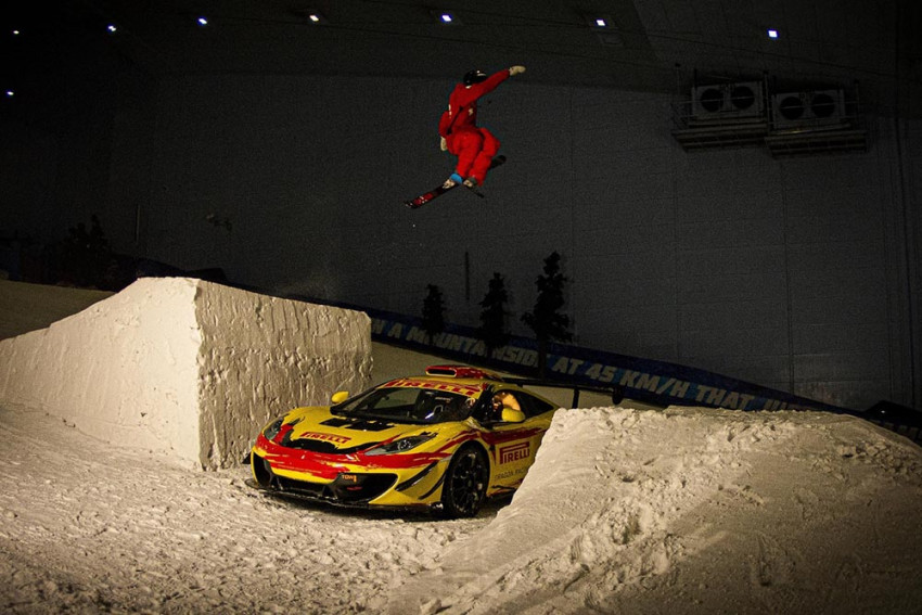 Pirelli Puts On Incredible Stunt at Ski Dubai (5)