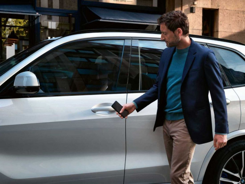 نظام CarKey الجديد من آبل سيسمح لك بفتح سيارتك عبر الآيفون (1)