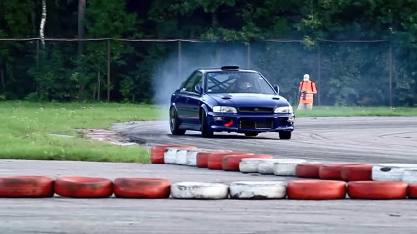 سوبارو بمحرك بي ام دبليو