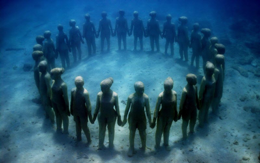 متاحف تحت الماء