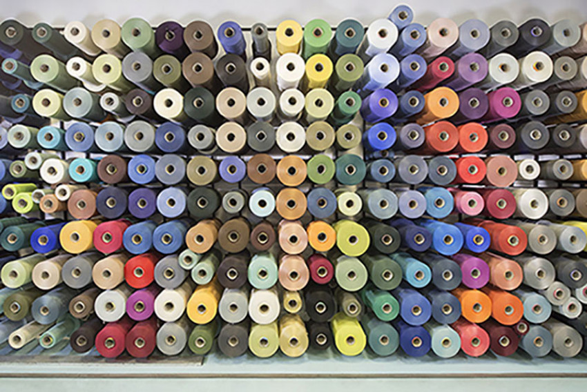 جاكوار لاند روڤر وإيكونيل