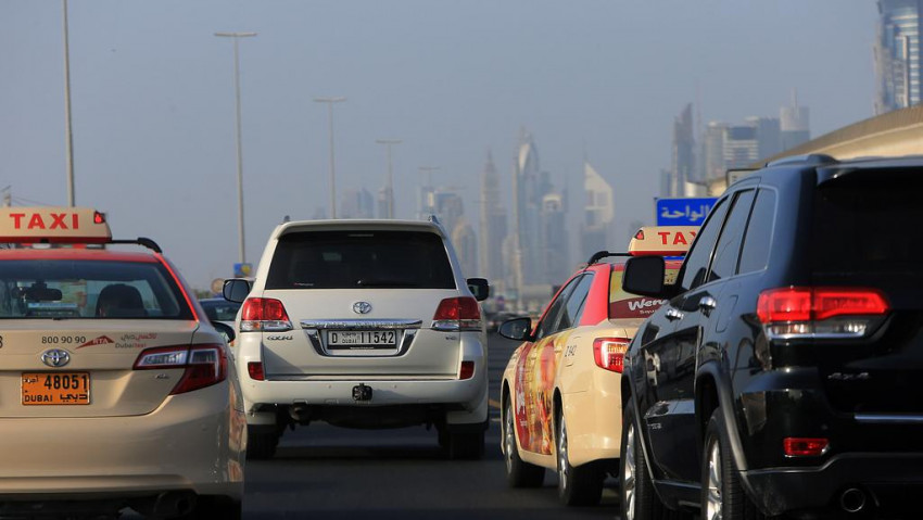 تجديد ملكية السيارة دبي