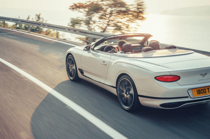 سيارات فخمة