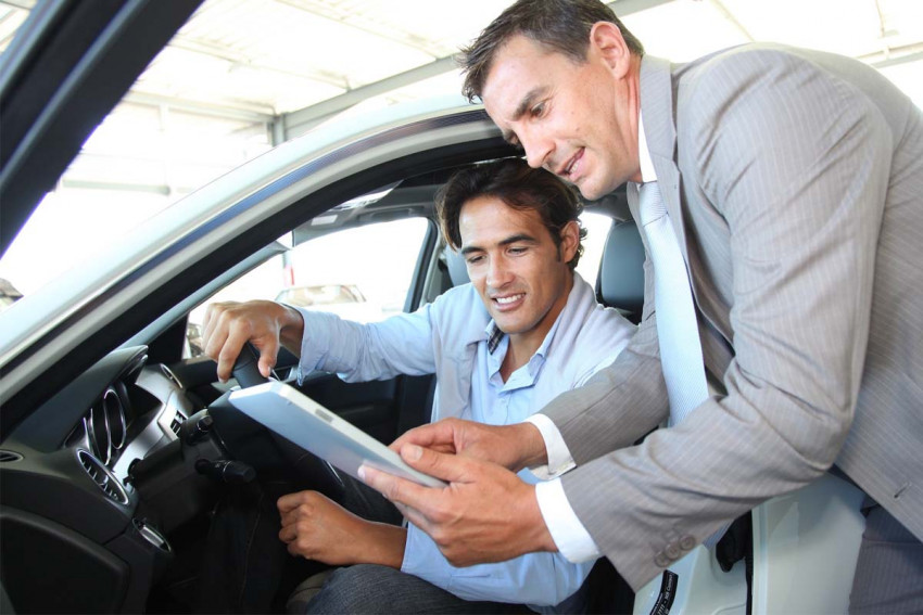 تاجير سيارة في دبي