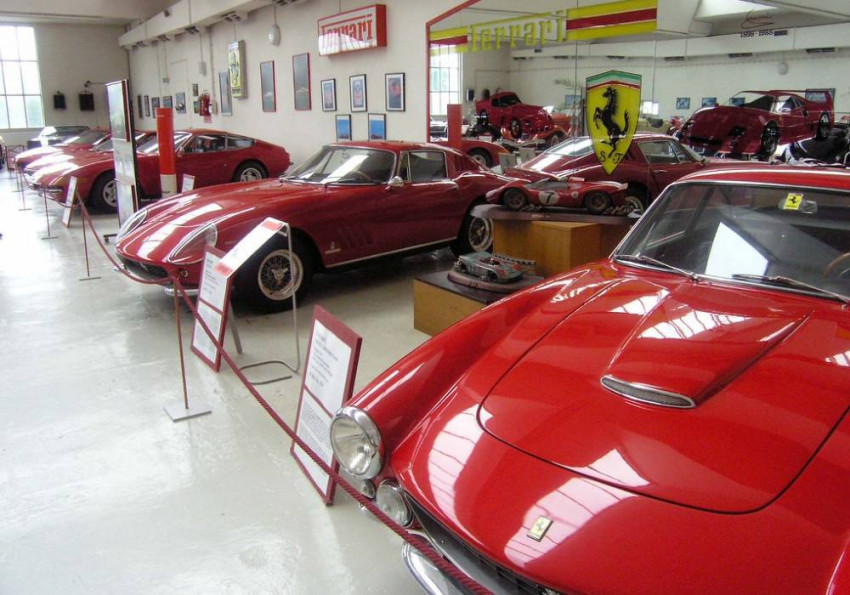 سيارات قديمه