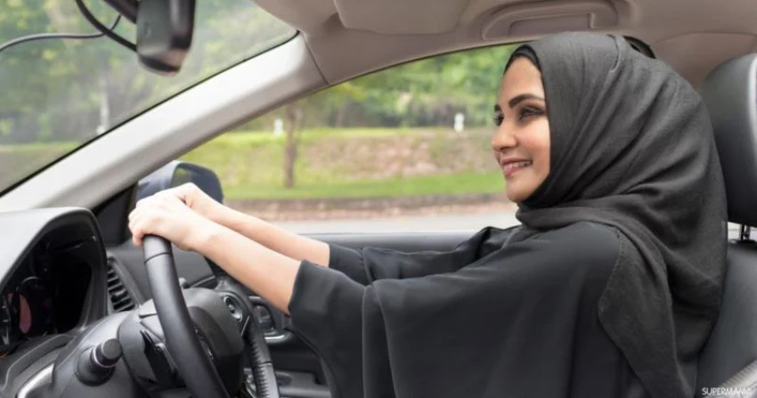 سيارات بناتية