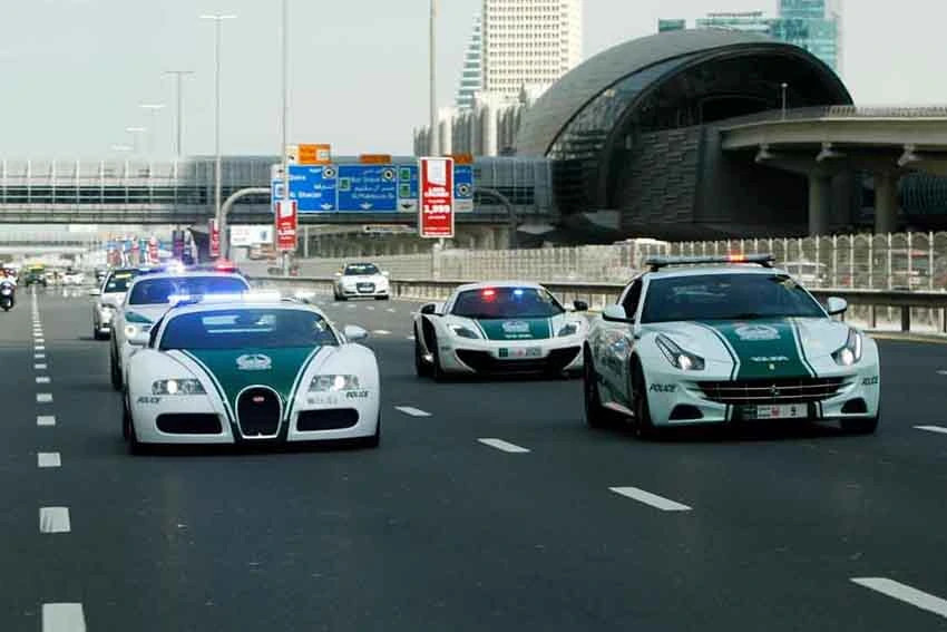 سيارة الشرطة