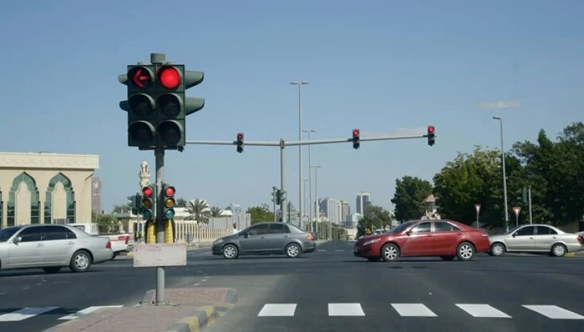 مخالفة قطع الإشارة