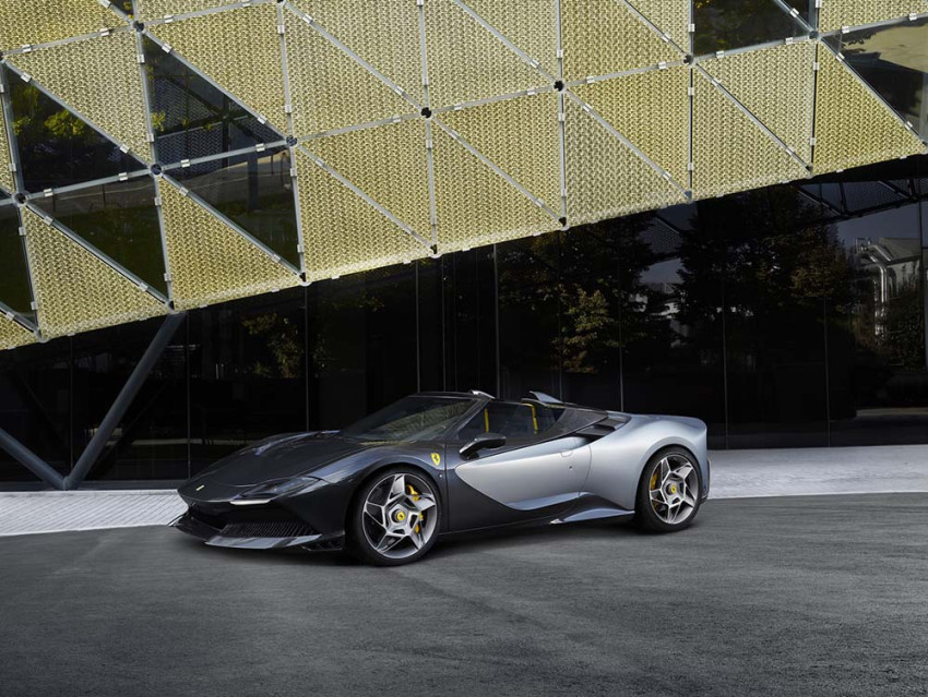 StriveME - فيراري SP-8: سيارة رودستر مستوحاة من F8 SPIDER تعتبر أحدث ...