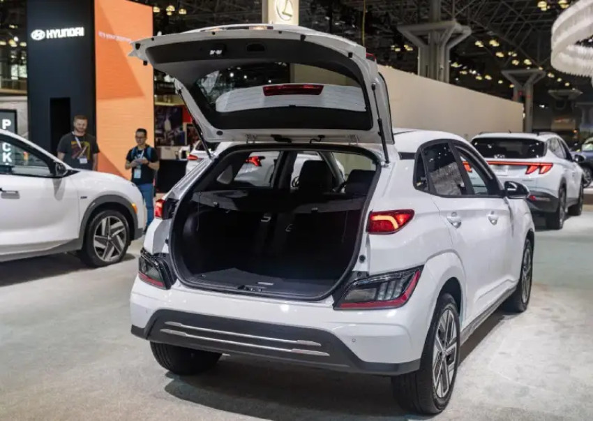 سيارات اس يو في