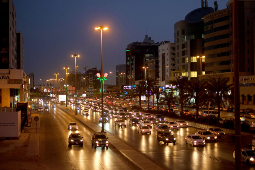 طريقة تجديد رخصة القيادة للمقيمين الأجانب في السعودية