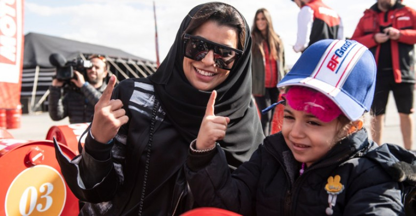 saudi racers متسابقات رالي داكار