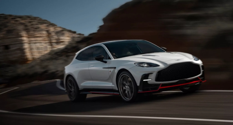 استون مارتن دي بي اكس اداء