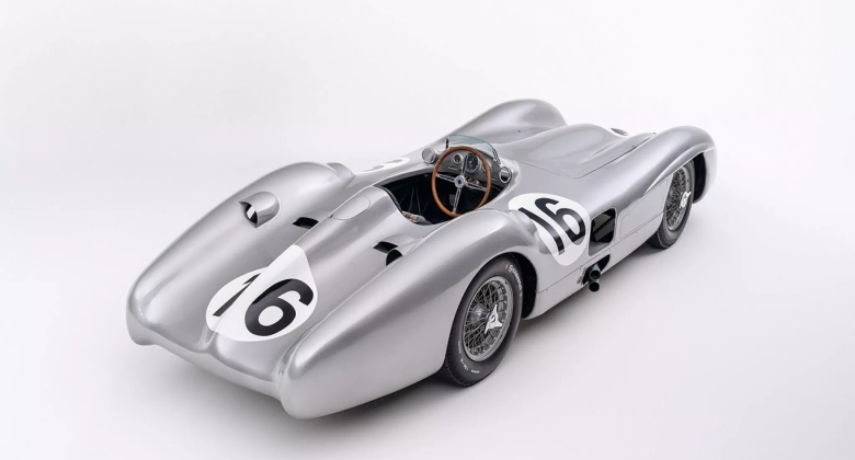 مرسيدس اسطورية خارجي