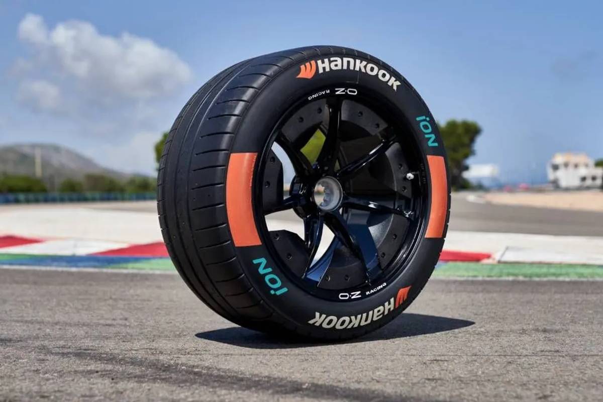 اطارات السيارات