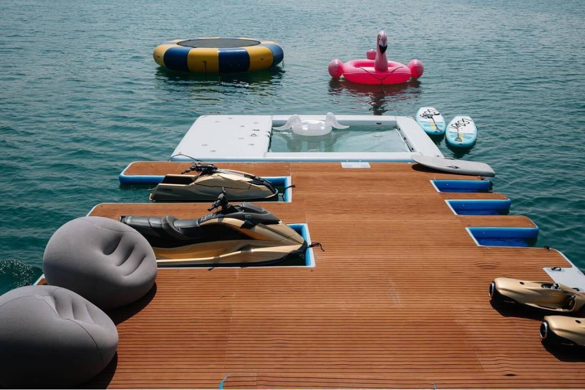 اليخت الذهبي