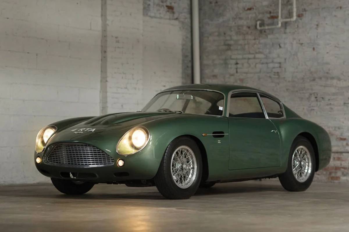 سيارات استون مارتن