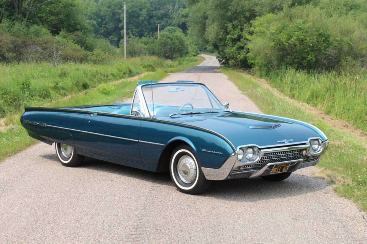 سيارات الفيس بريسلي