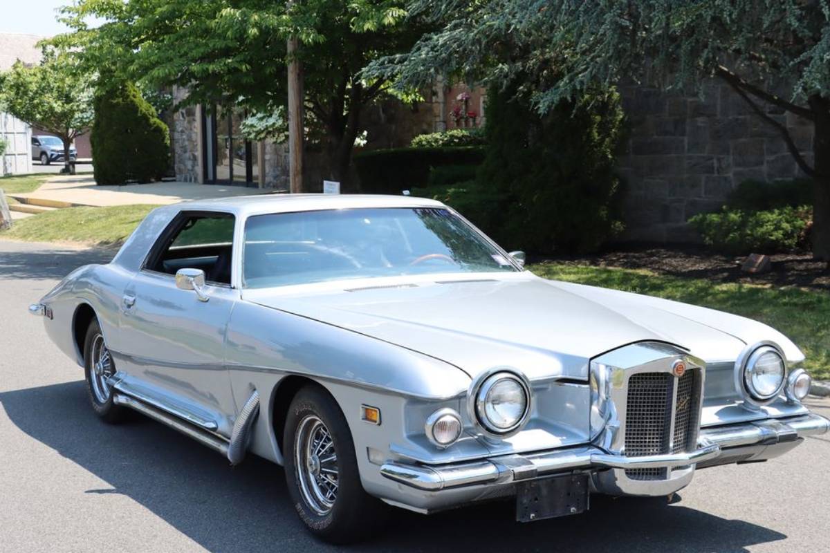 سيارات الفيس بريسلي