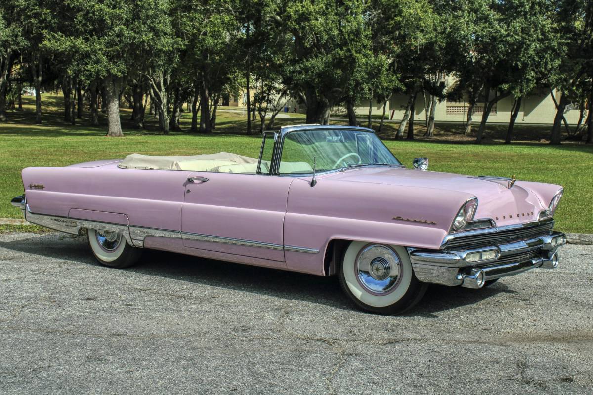 سيارات الفيس بريسلي