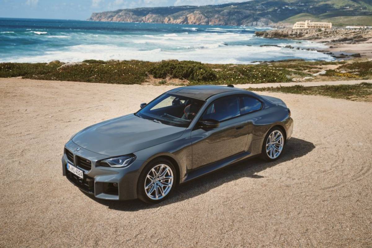 بي ام دبليو ام 2 2025