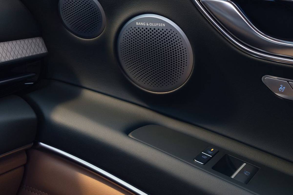 جينيسيس جي في 80 2025