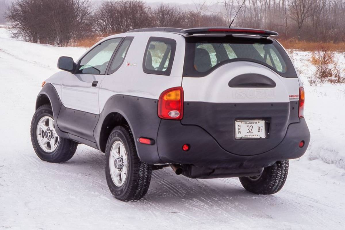 ايسوزو فيهيكروس