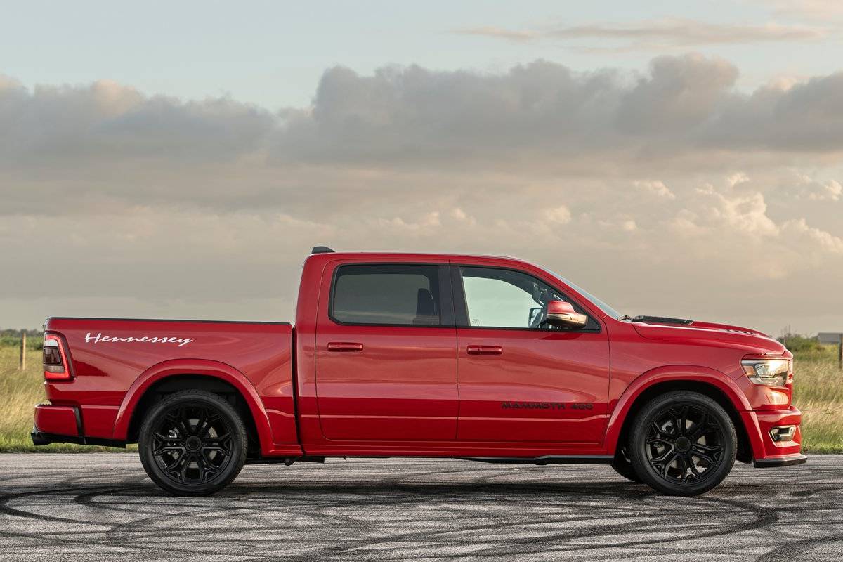 هينيسي ماموث 400 موديل 2024