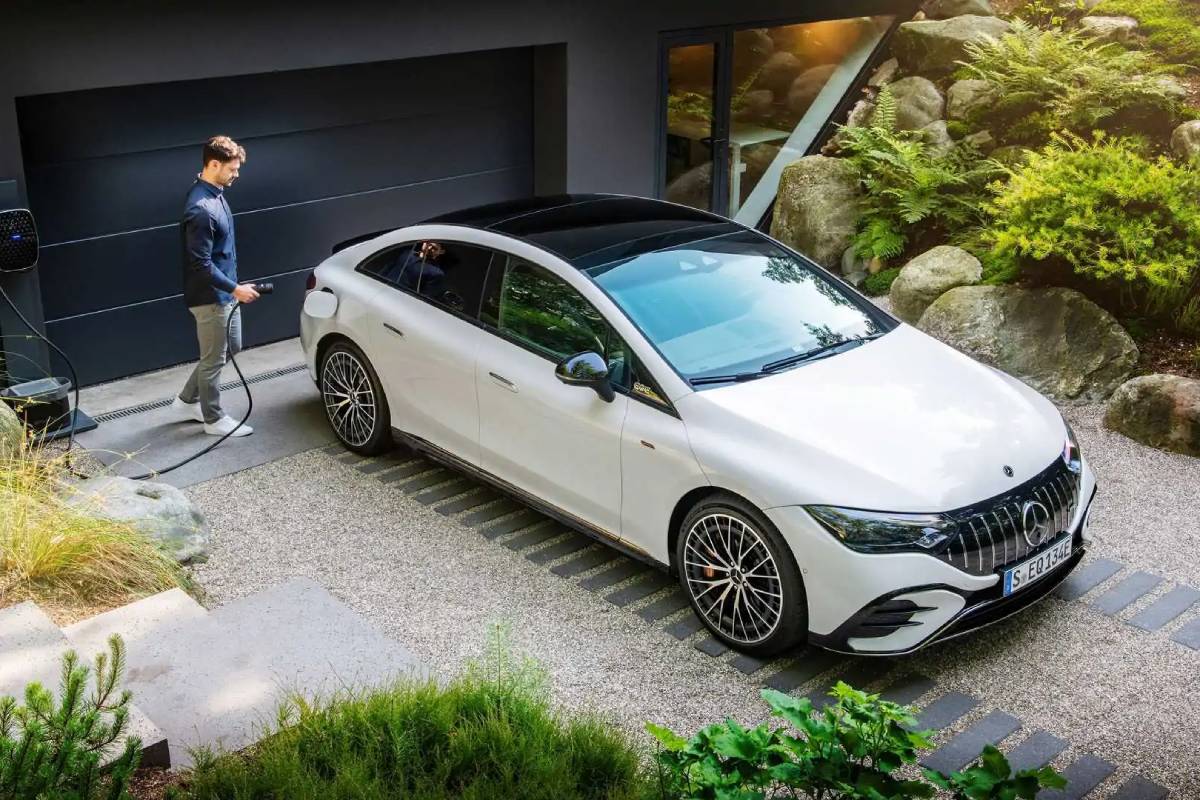 تكنولوجيا السيارات