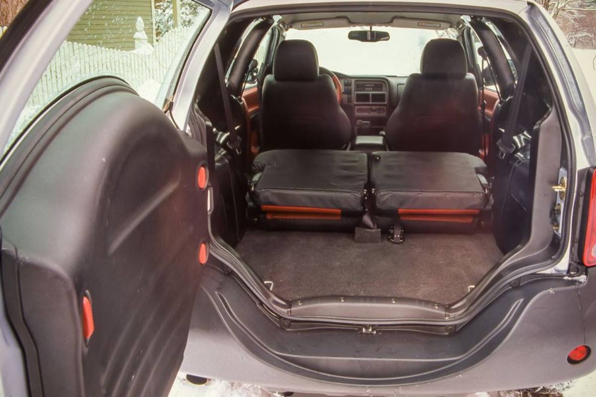 ايسوزو فيهيكروس