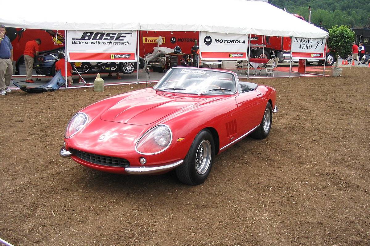 سيارات فيراري