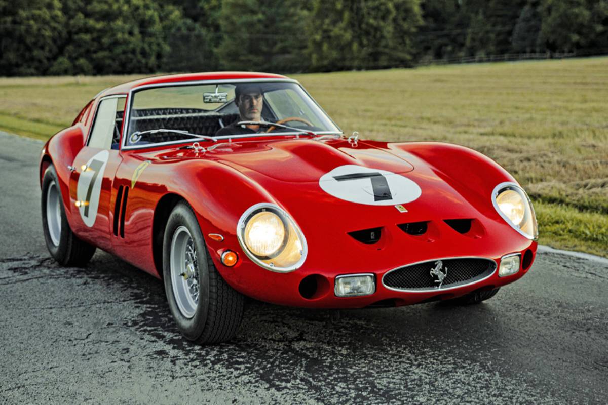 سيارات فيراري